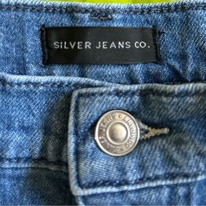 Women’s Cargo Jeans